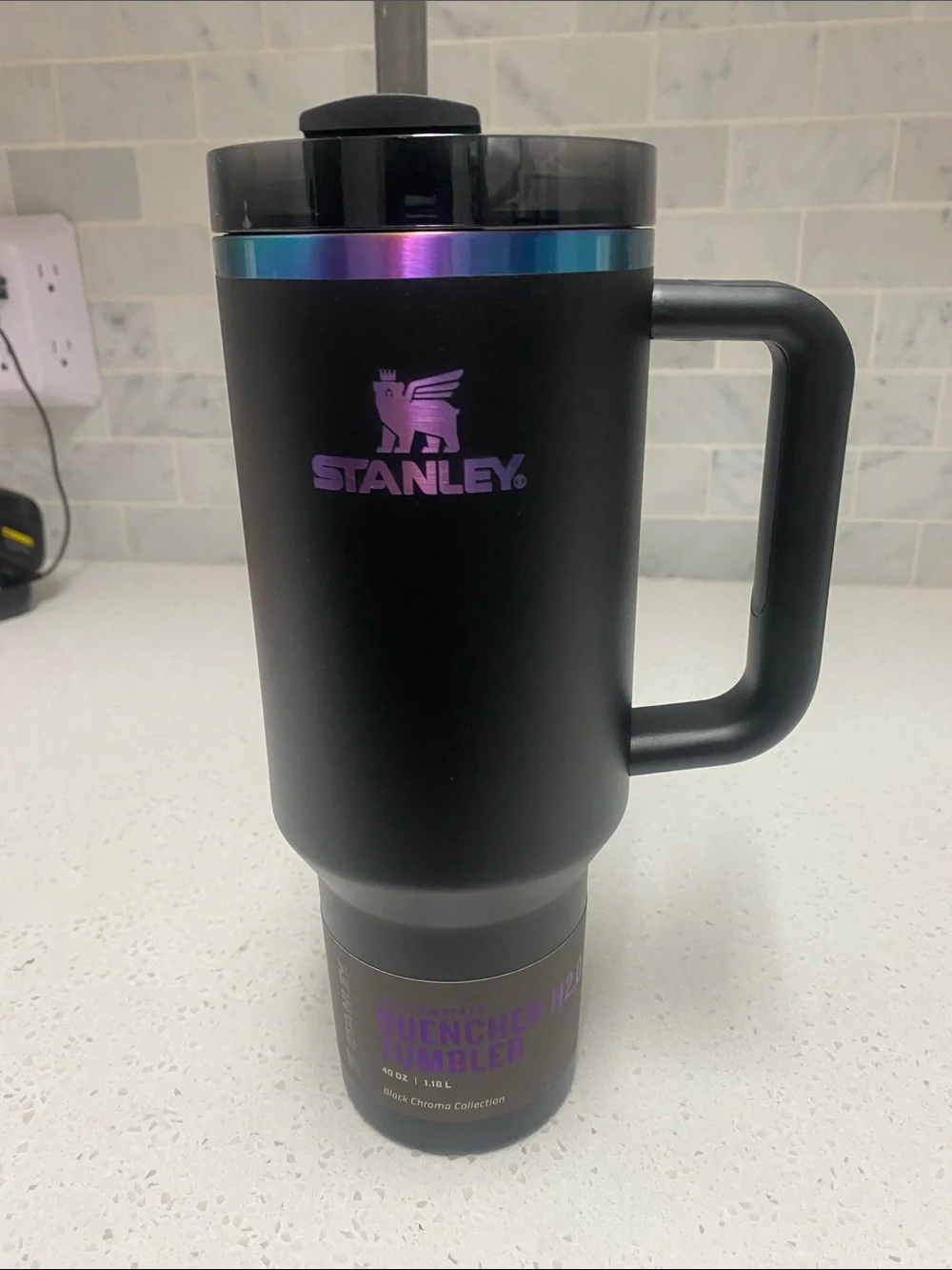 Stanley The Black Chroma Quencher H2.0 Flowstate™ Tumbler - Picture 2 of 5